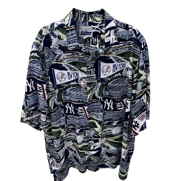 MLB Reyn Spooner Men's XL New York Yankees Scenic Short Sleeve Button Down Shirt - Picture 1 of 8